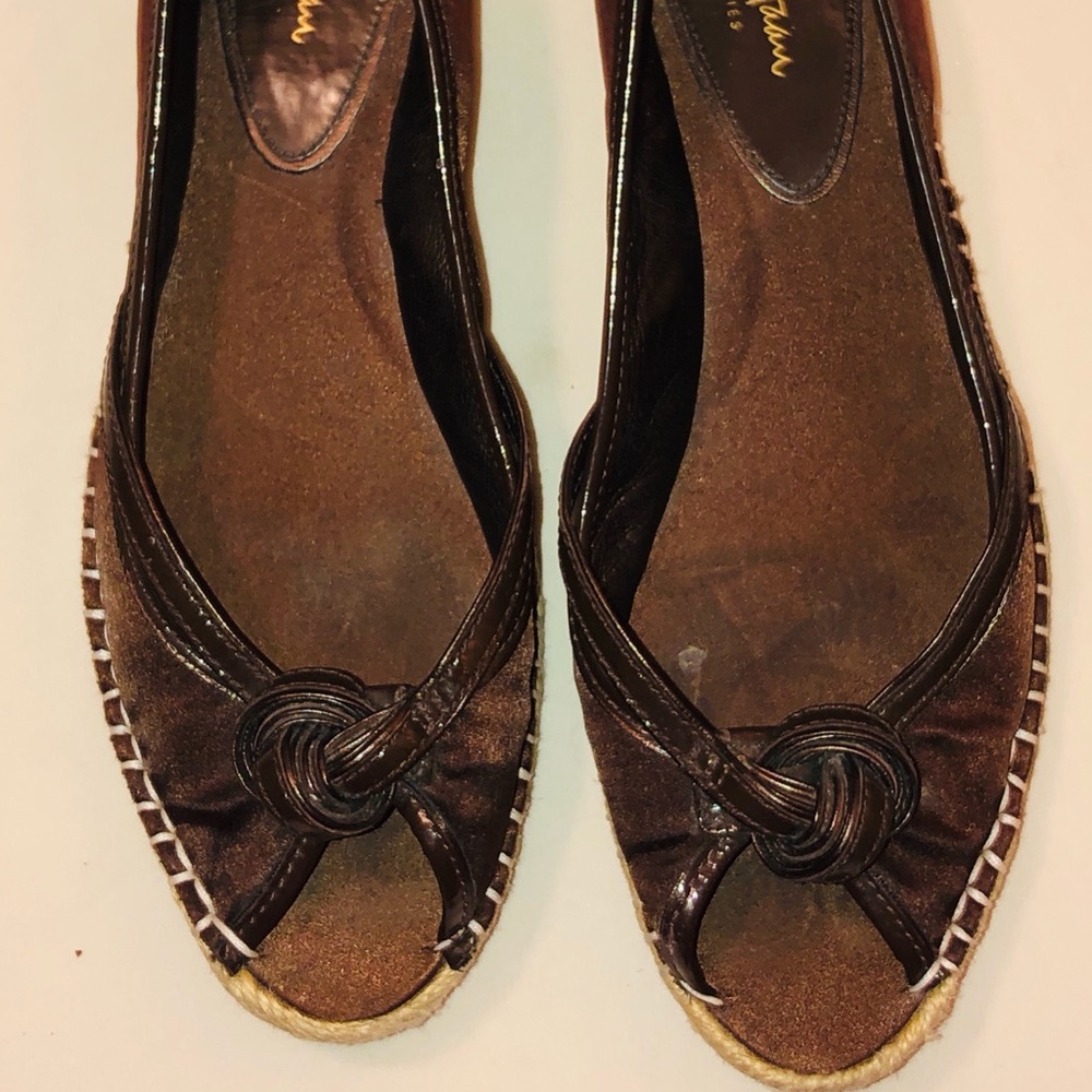 Cole Haan peel toe brown flats size 8